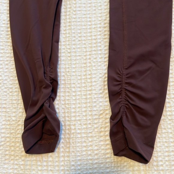 Gymshark x Whitney Simmons Chocolate Ribbed Legging - Picture 3 of 5